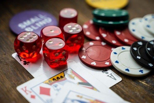 Od szczęścia początkującego do high roller: dowiedz się, jak rozpocząć grę w kasynie online